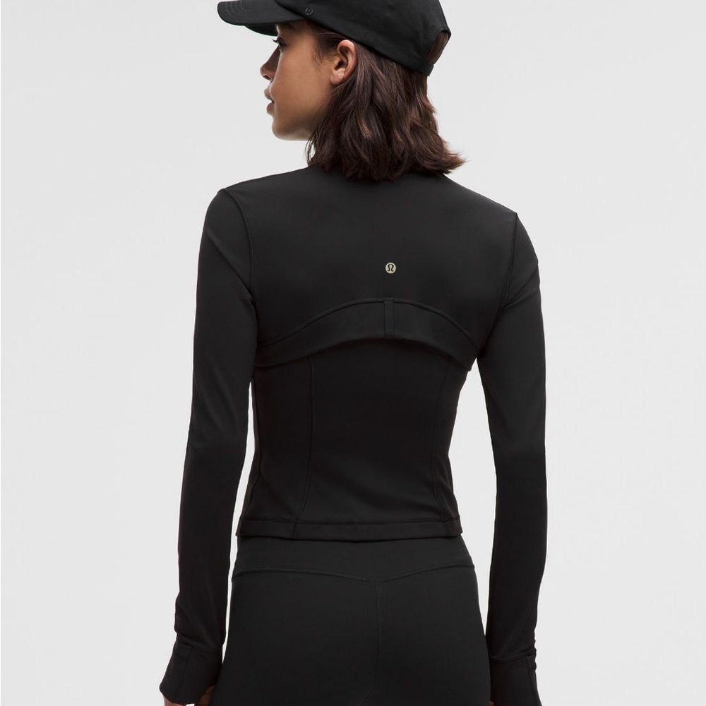 BNWT Lululemon Define *Nulu Jacket. Black + Gold Zippers sz 4 - Picture 3 of 13